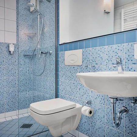 In Via فندق بادربورن